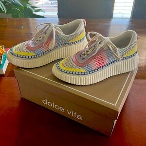 Dolce Vita  Dolen Sneakers 8.5M
